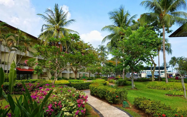 Курортный отель Holiday Villa Resort & Beachclub Langkawi