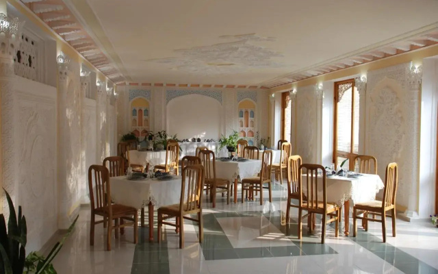 Отель Caravan Serail