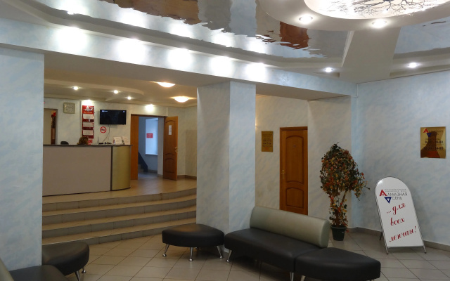 Отель Лена