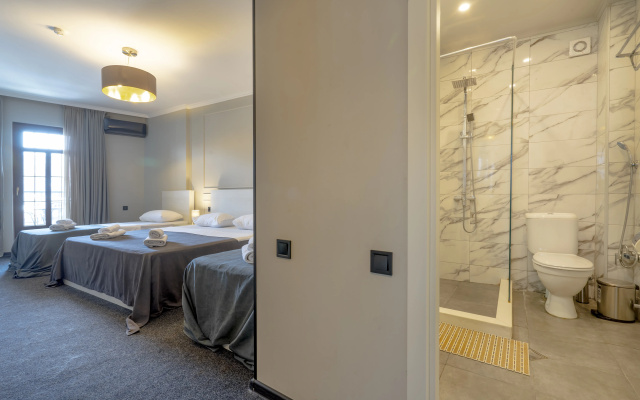 Standard Terrace Quadruple room · Piazza Hotel — photo 3