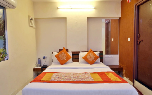 Отель Royal Stay