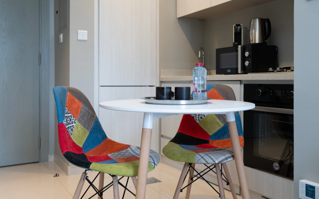 Апартаменты Keyrock Living Lakeview Escape in Business Bay