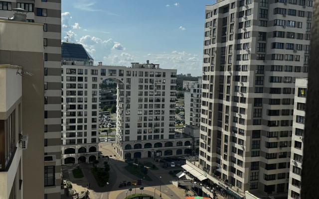 Квартира Современная трёшка возле Dana Mall