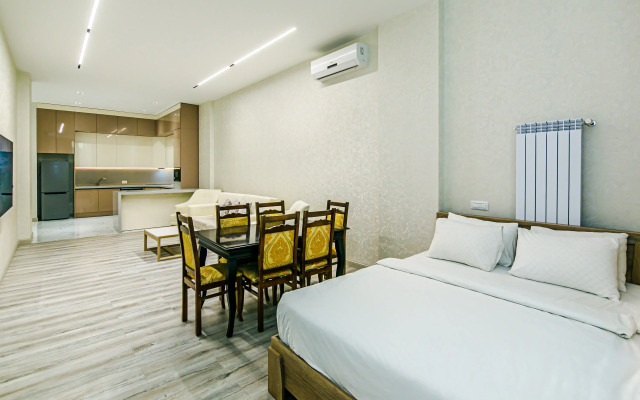 Апартаменты Luxury White in Nizami Street