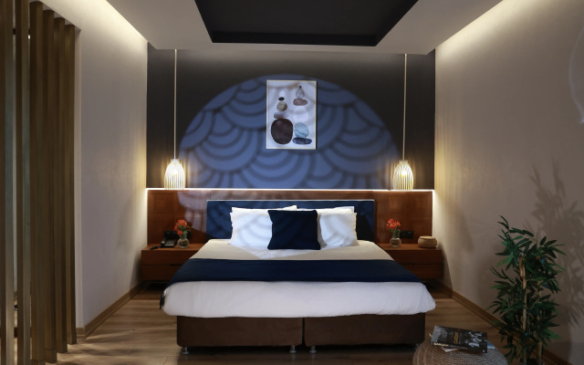Revia Square Hotel