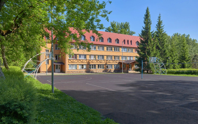 Отель Искра Актив