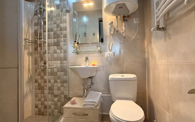 Bathroom · Mestia — photo 9