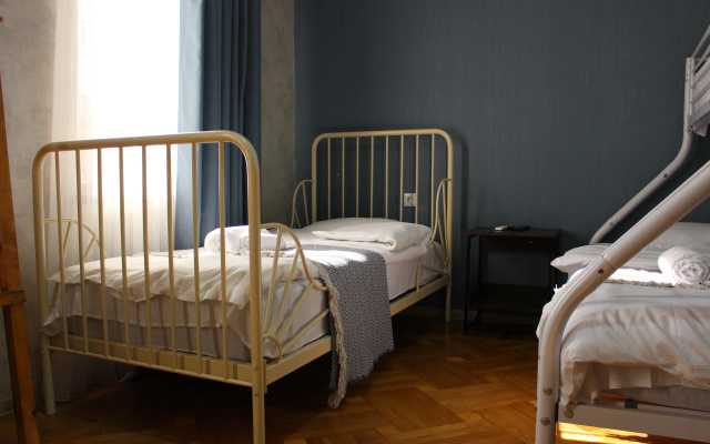 Guest rooms · Kutaisi — photo 15