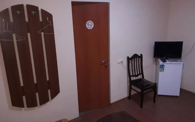 Guest rooms · Tbilisi — photo 23