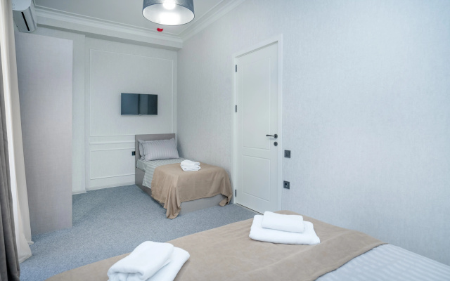 Superior Apartment with balcony and with view · Best Tbilisi Hotel — photo 20