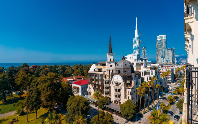Grounds · Batumi — photo 32
