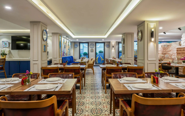 Отель Royan Hagia Sophia Istanbul, A Member Of Radisson Individuals