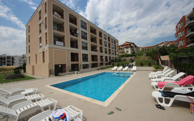 Апарт-Отель Villa Yourta - Menada