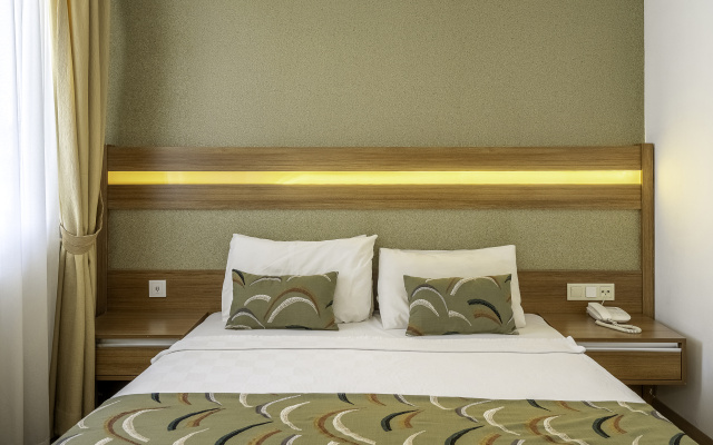 La Brisa Hotel