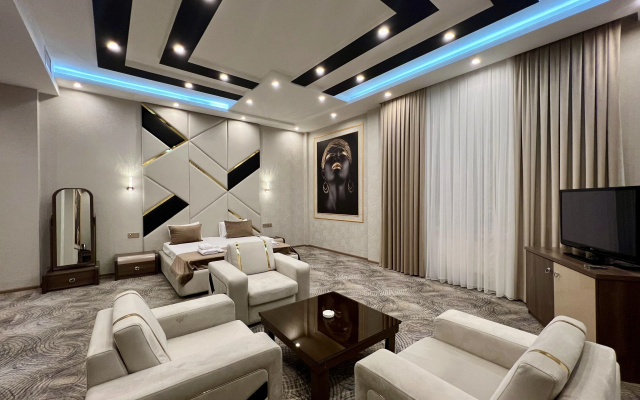 Отель Royal Mansion