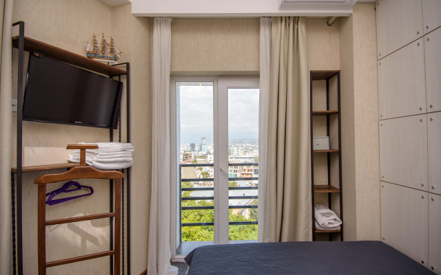 Guest rooms · Tbilisi — photo 14