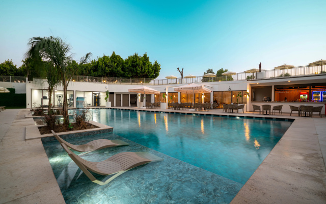 Prive Suite Side & Spa Hotel (Adult Only 16+)
