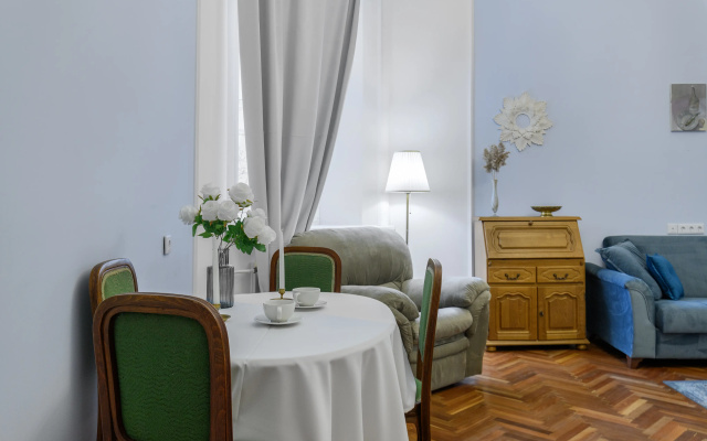 Апартаменты Sergeew Apartments Авторский апартамент у Мариинского Театра