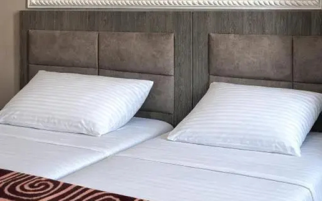 Jija Gold Kobuleti Mini Hotel · Kobuleti — photo 14