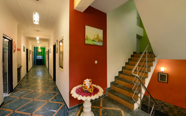 Отель Sands Inn GH