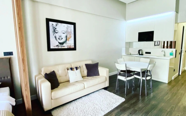 Апартаменты Lux Merilin Monroe