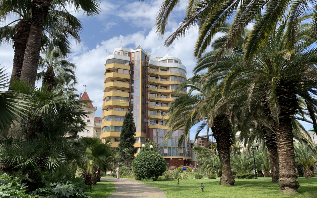 Апартаменты Grand-Marina Premier на Несебрской 14
