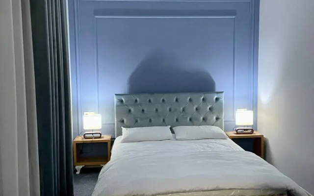 Отель Hotel+1