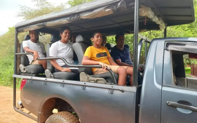 Отель Wild Wadi Wilpattu