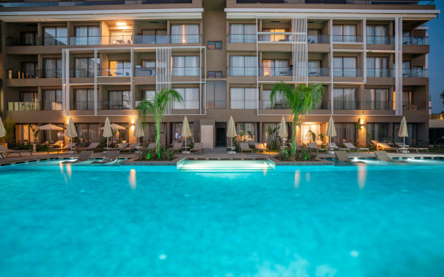 Prive Suite Side & Spa Hotel (Adult Only 16+)
