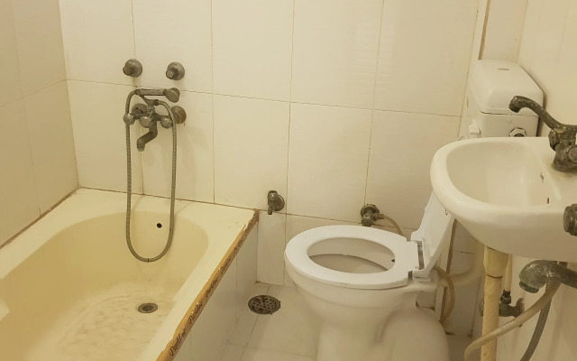 Отель Host