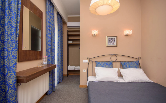 Guest rooms · Tbilisi — photo 34