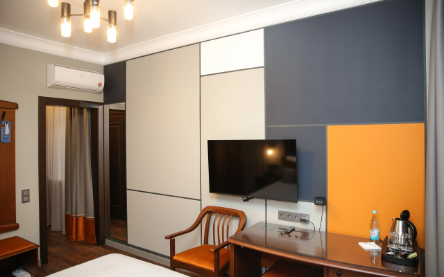 Отель Озерковская
