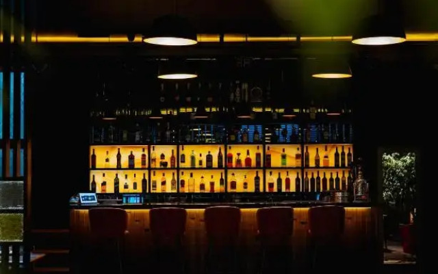 Отель ILK INN