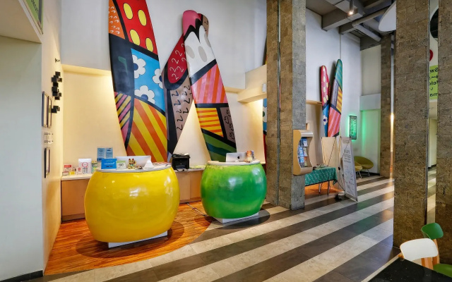 Отель MaxOneHotels Bukit Jimbaran