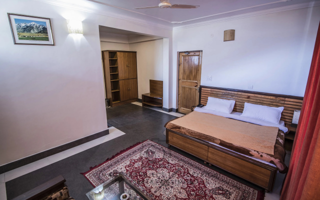 Отель The Lodge