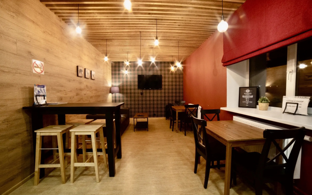 Vershina Hostel