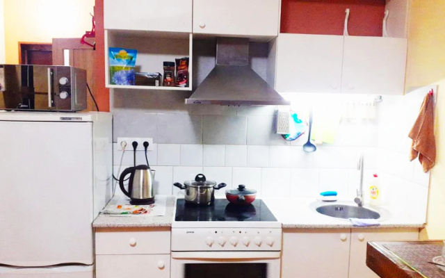 Квартира Live-In-Comfort на Творчества 1к1