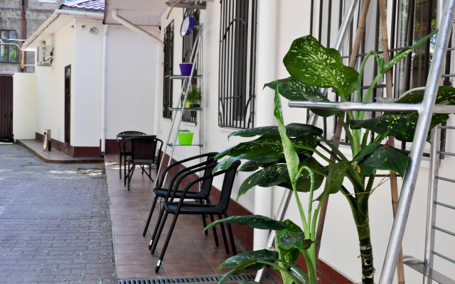 Хостел Old Courtyard