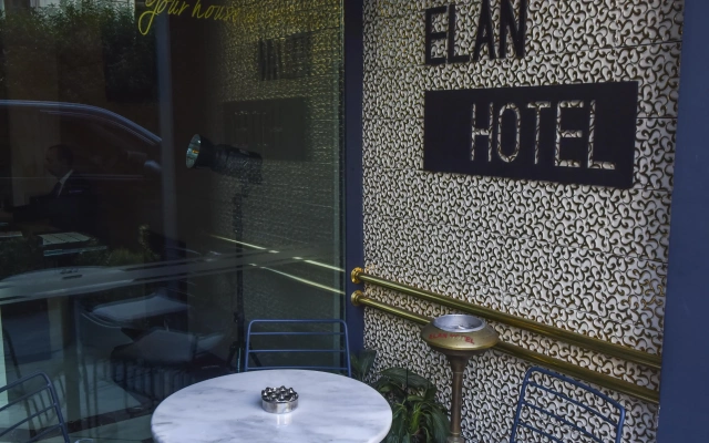 Отель Elan