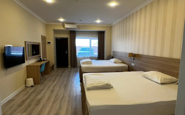 Отель Hotel 6