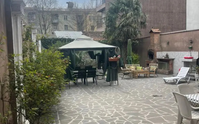 Grounds · Tbilisi — photo 28