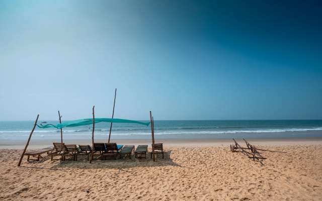 Отель Kay's By The Sea
