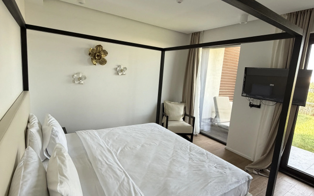 Sea Breeze White Villas