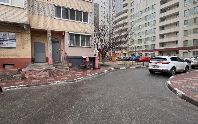 Квартира 2х комнатная на Народном Бульваре 77