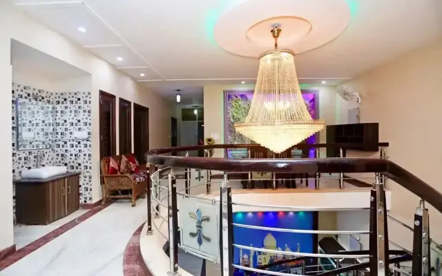 Отель Queen Home Stay