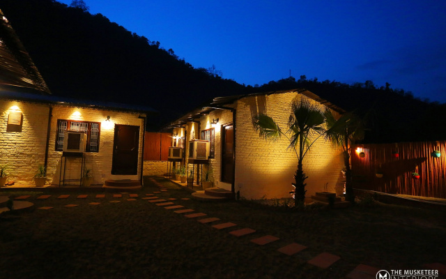 Отель Ambika Resort