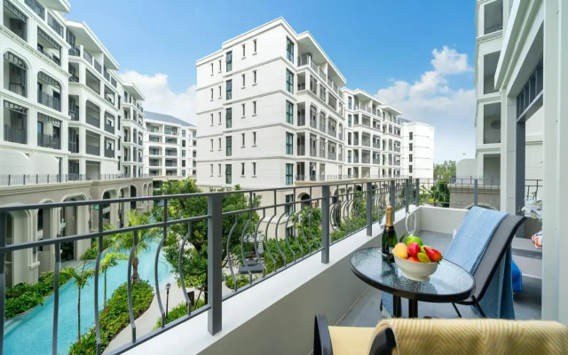 Apartments Title Legendary with a large terrace 308