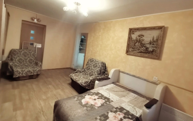 Квартира Двухкомнатная на Чекистов