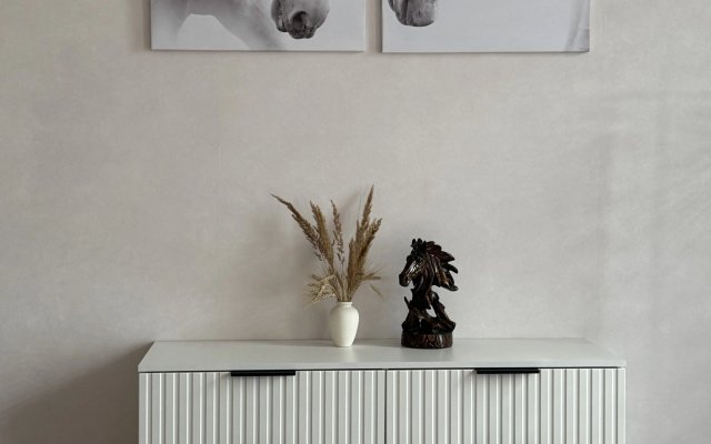 Частный дом с конюшней