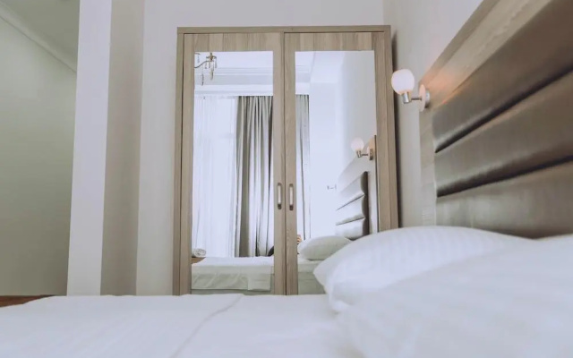Guest rooms · Batumi — photo 34